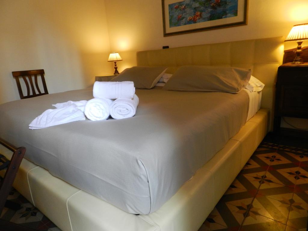 B&B La Vecchia Palma Catania-Fontanarossai nemzetközi repülőtér Kültér fotó